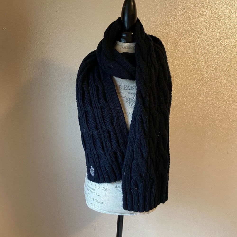 Navy blue Abercrombie crochet scarf